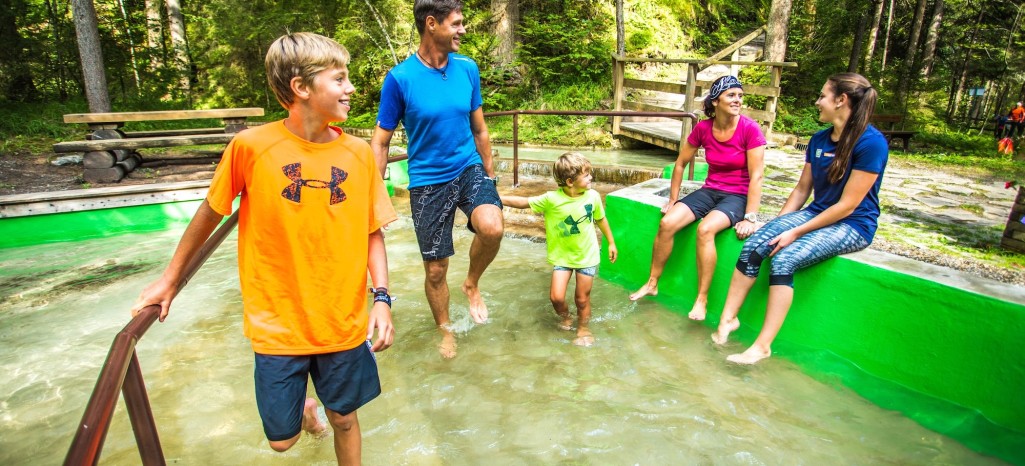 Kneippen in Weisenbach © René Eduard Perhab